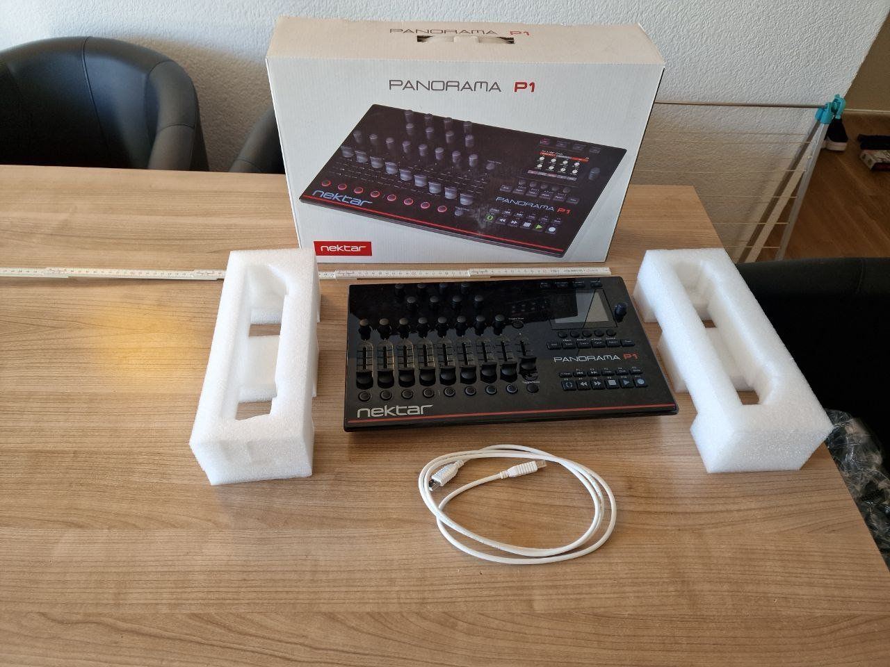 Console di mixaggio: Nektar Panorama P1 / DAW Controller – Usato da Eschenbach SG venduto da Hoerbys 2