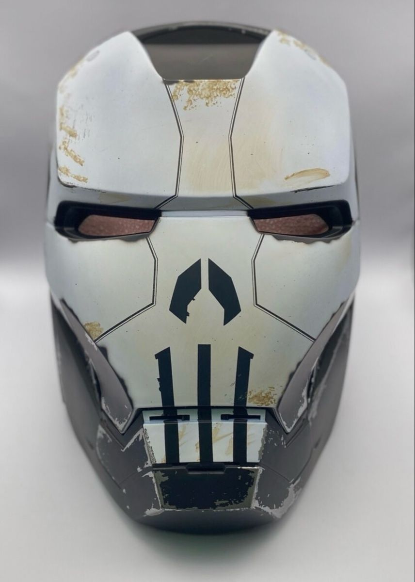 Hasbro Spielzeuge: The Punisher X War Machine Helm – Neu (gemäss Beschreibung) aus Pfungen von barcelonista1999