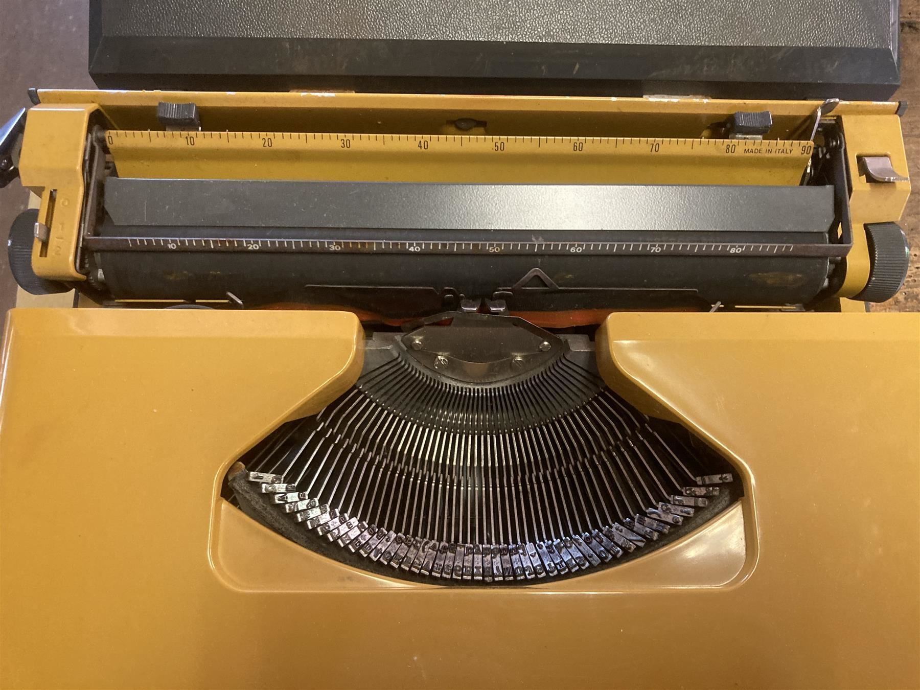 Remington Schreibmaschinen: Sperry Remington Schreibmaschine – Gebraucht aus Bern von Jwpm66 2