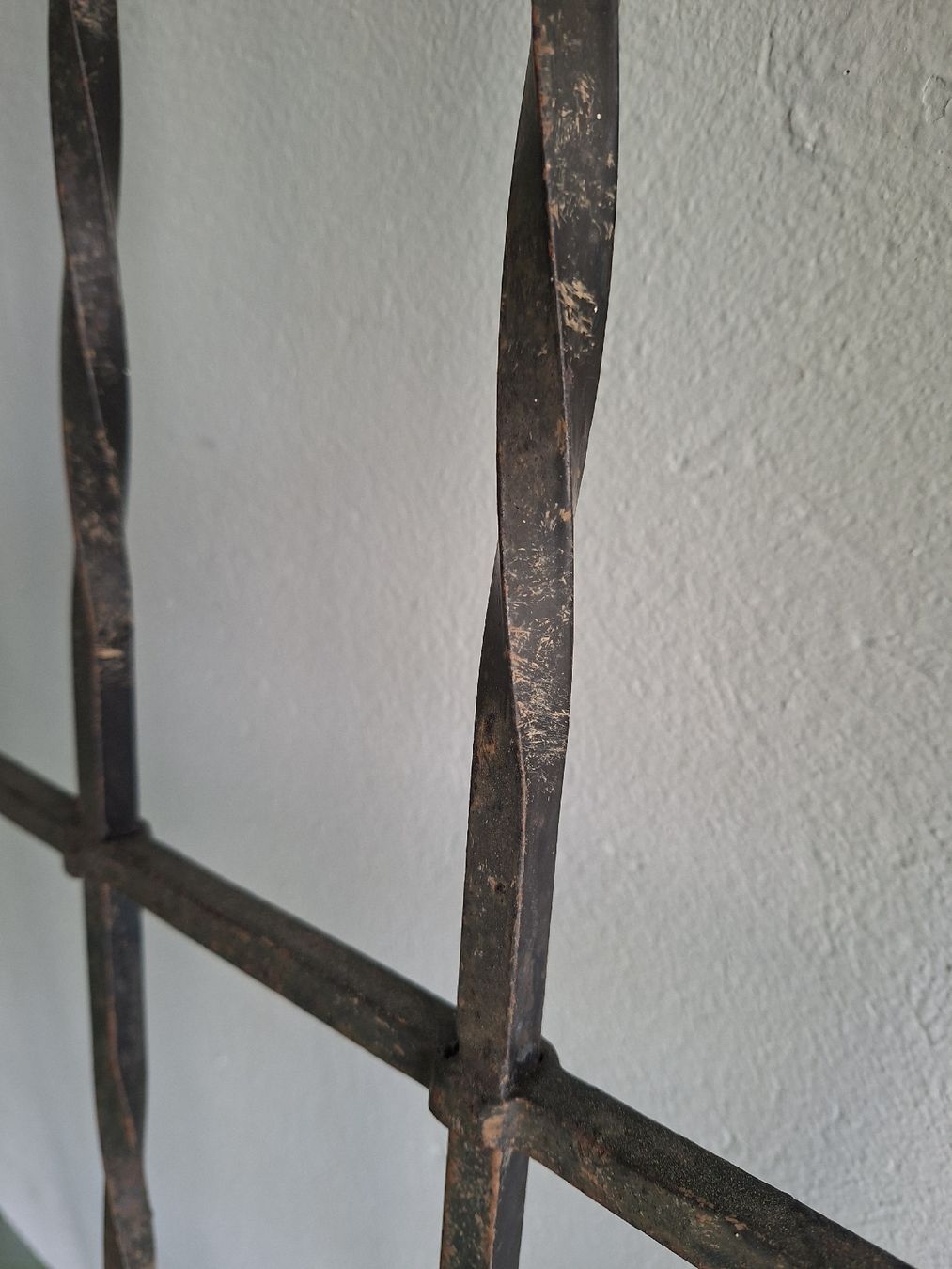 Griglie e Inferriate: Fenstergitter,  – Usato da boniswil venduto da Orgel2000 2