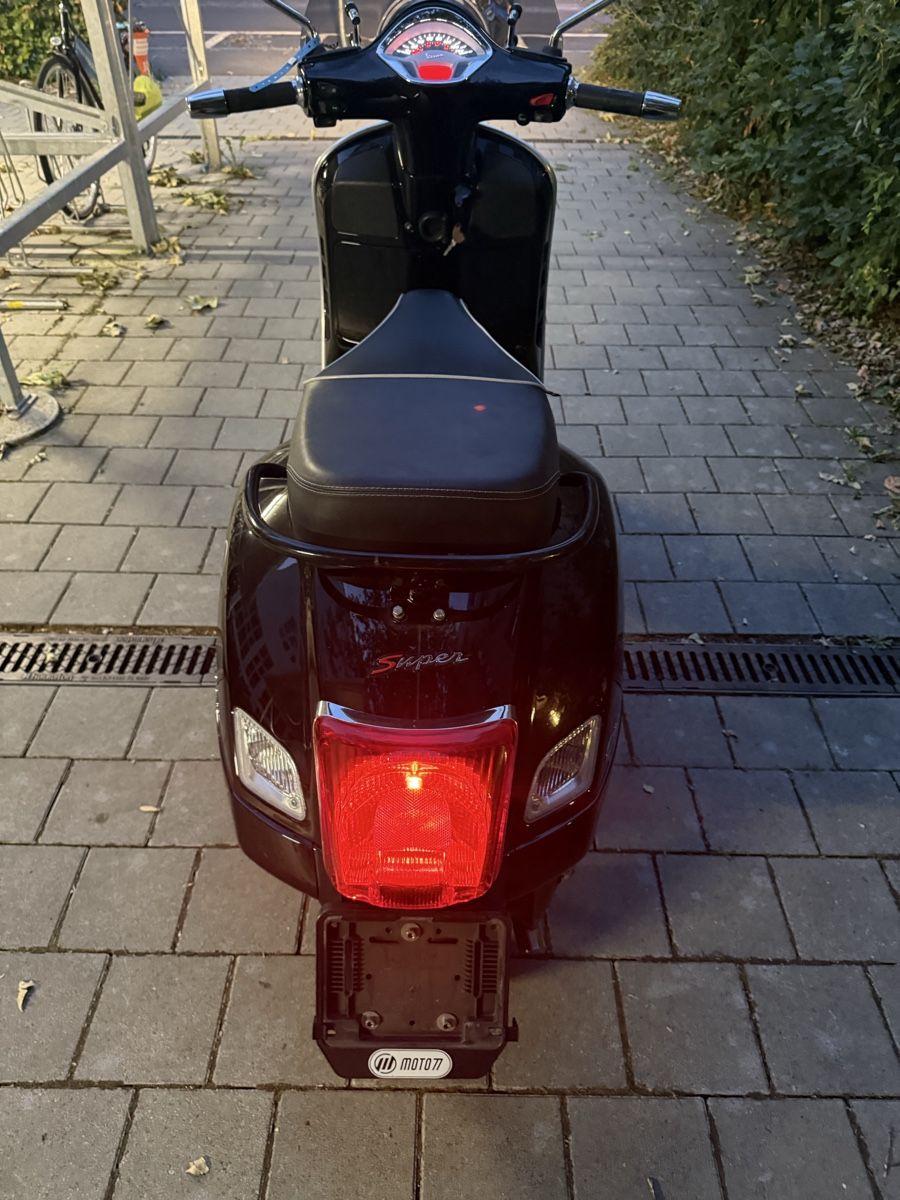 Piaggio Scooter: Piaggio Vespa GTS super 300 – Usato da Winterthur venduto da Fabio_46 8