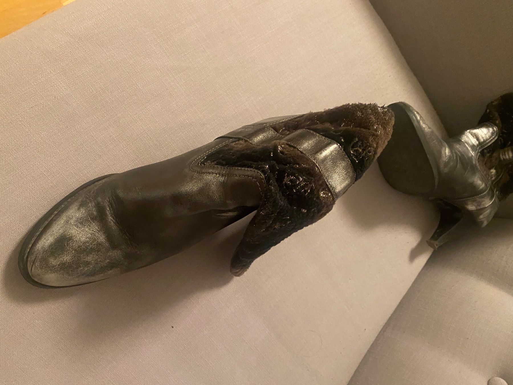 Guess Scarpe da donna: Bottes Guess / Boots Guess – Usato da Pfäffikon SZ venduto da Laladi8001 2