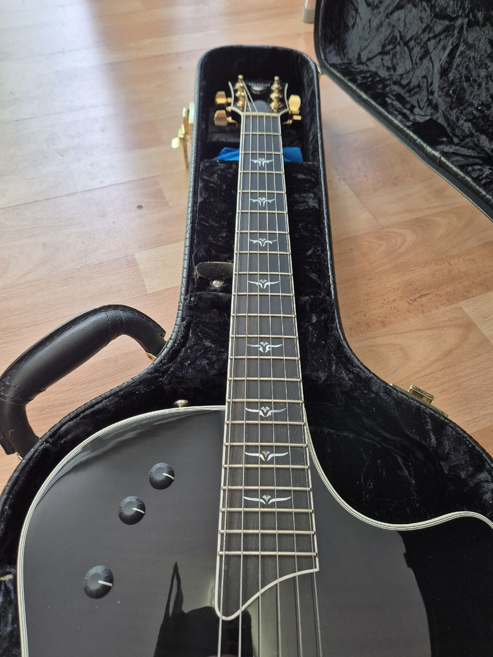 Taylor Instruments de musique: Taylor T5 Custom Gitarre  – D'occasion à Dielsdorf par 7TheRockDoc9 1