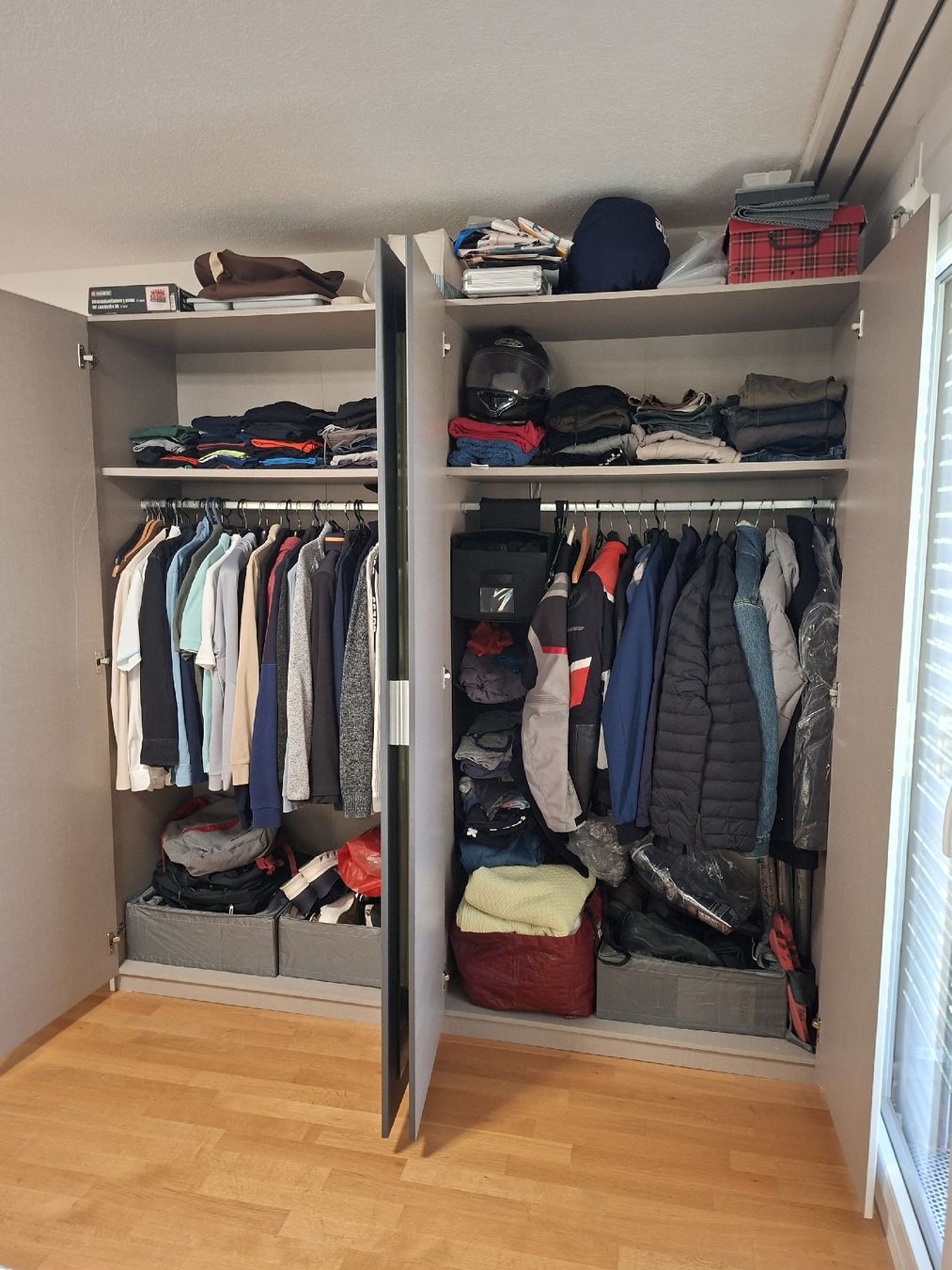 Schränke: White wardrobe with central mirror – Gebraucht aus Meilen von _giozampe_ 1