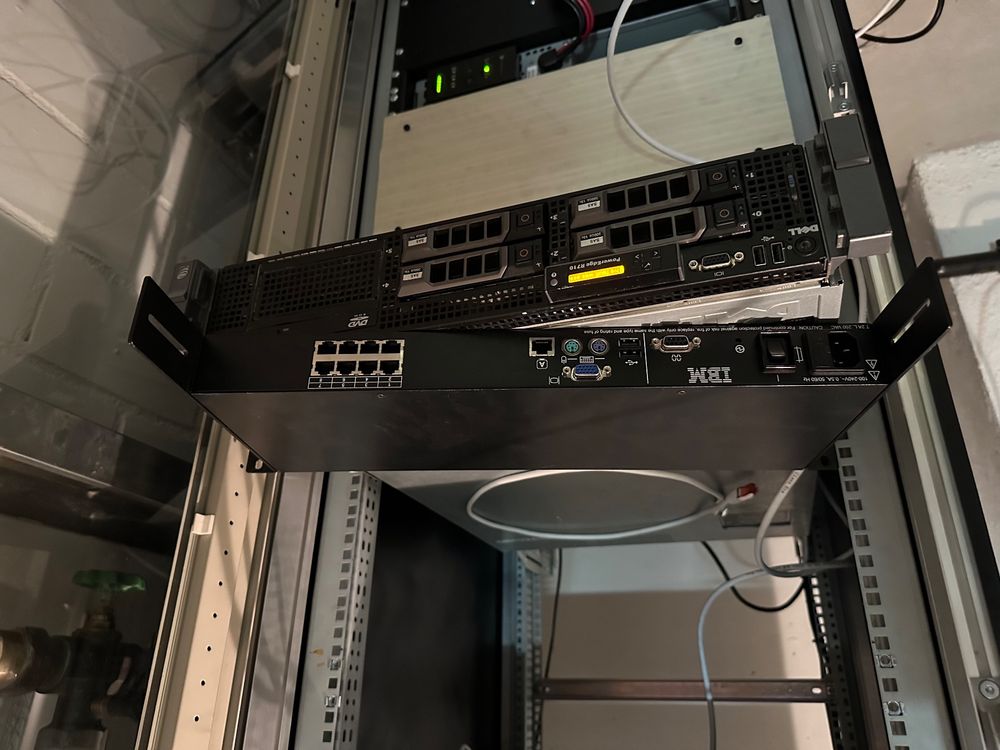 IBM KVM / Console Switch Kaufen auf Ricardo