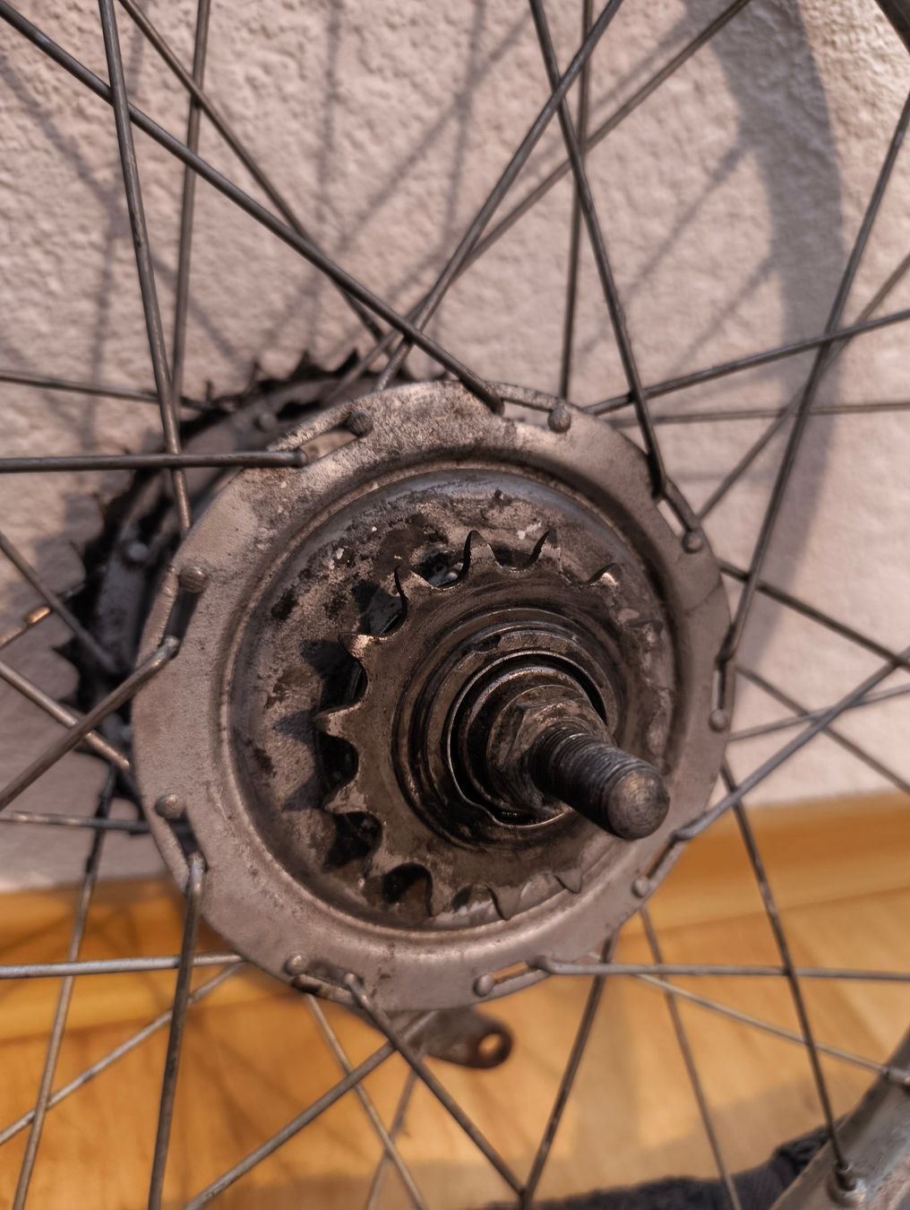 Sachs Cyclomoteurs: SACHS roue arrière 17' – D'occasion à Froideville par bry_kml5 1