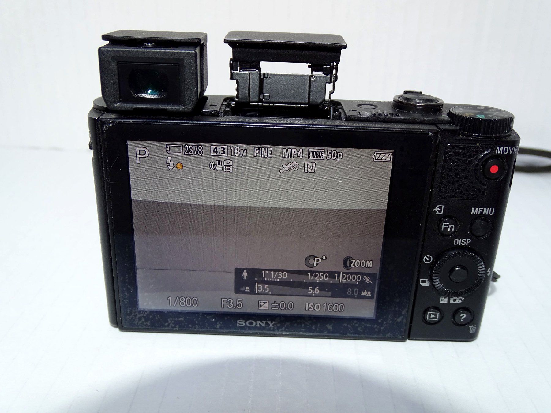 Sony Fotocamera: Sony HX90V - Perfect for traveller – Usato da St-Légier-Chiésaz venduto da Zanzaman 5