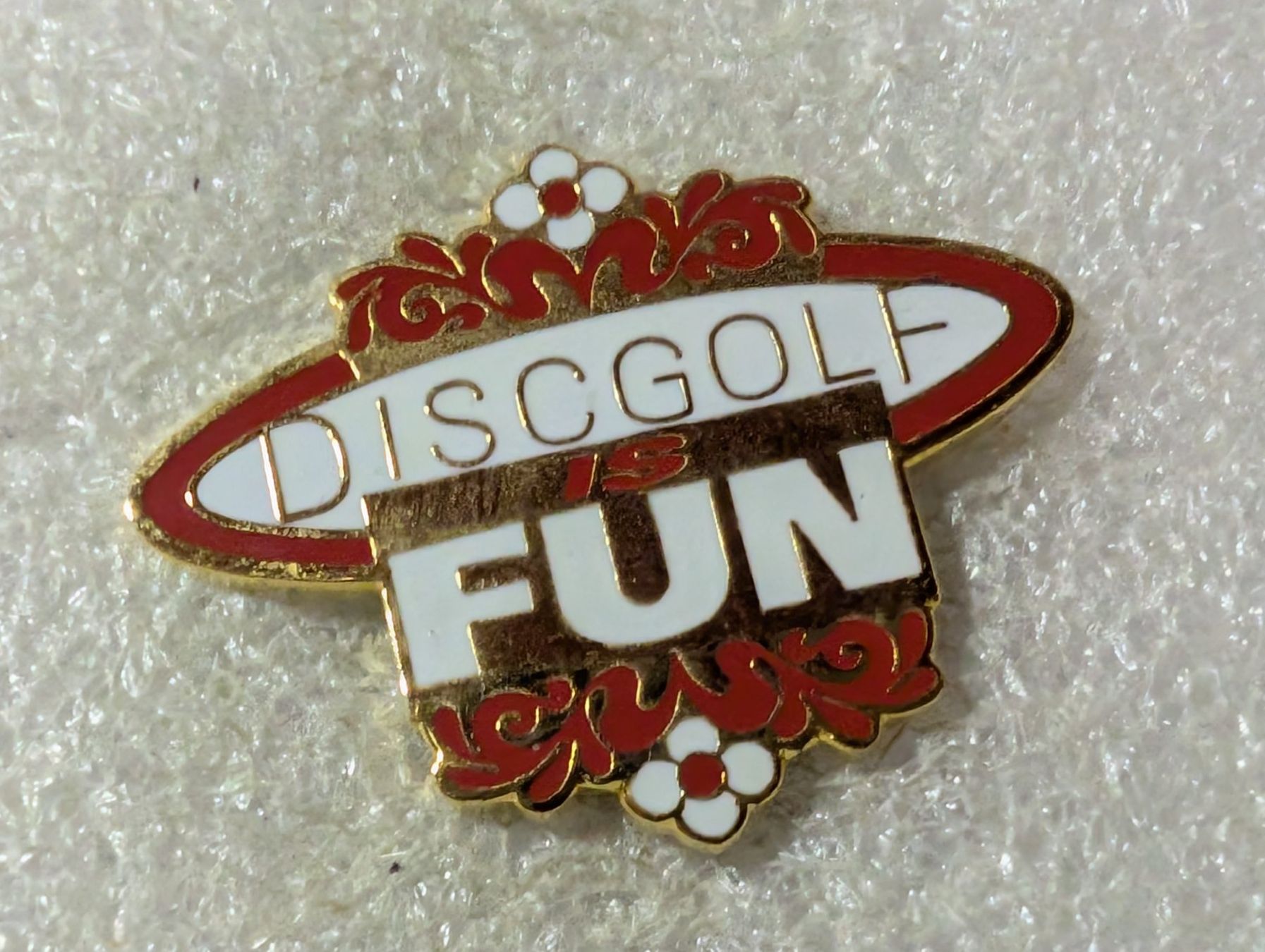 Placchette & Badge: Ansteckpin 114: Discgold is Fun – Usato da Oppligen venduto da Pin-Fall-Shop
