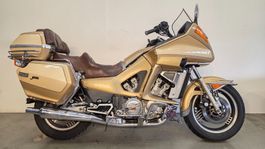 Yamaha XVZ 1200 Venture Royale