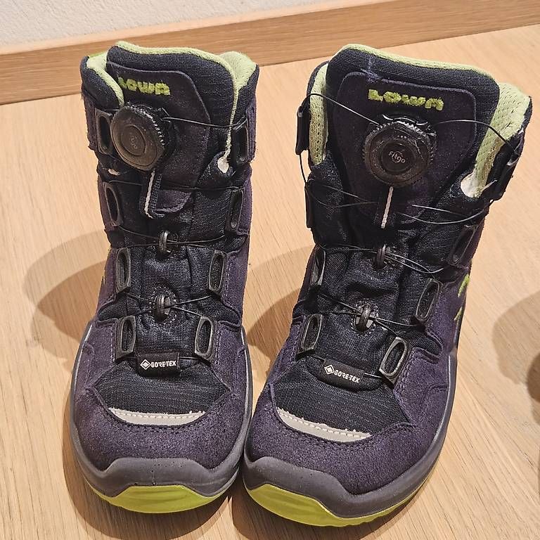 Lowa Schuhe für Jungen: Lowa Winterschuhe gr 31 – Gebraucht aus Appenzell von NSutter88