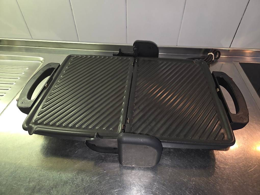 Rommelsbacher Grills: Rommelsbacher grill de contact KG2000 – Gebraucht aus Le Grand-Saconnex von tri_yw9k 2