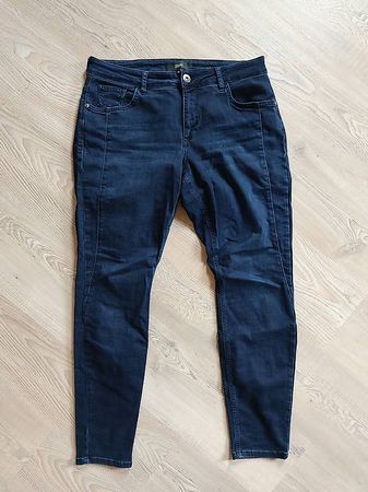ZIZZI Tiefblaue Damen Jeans Grösse 46 Slim fit Stretch 