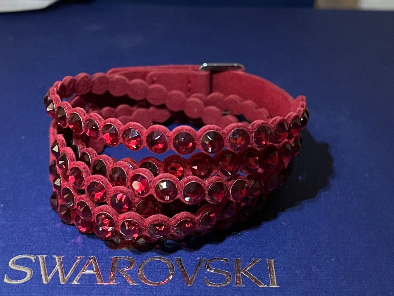 Swarovski Bracciali & Braccialetti: Swarovski armband rot original – Nuovo (secondo la descrizione) da Kirchleerau venduto da Dalmi220 1