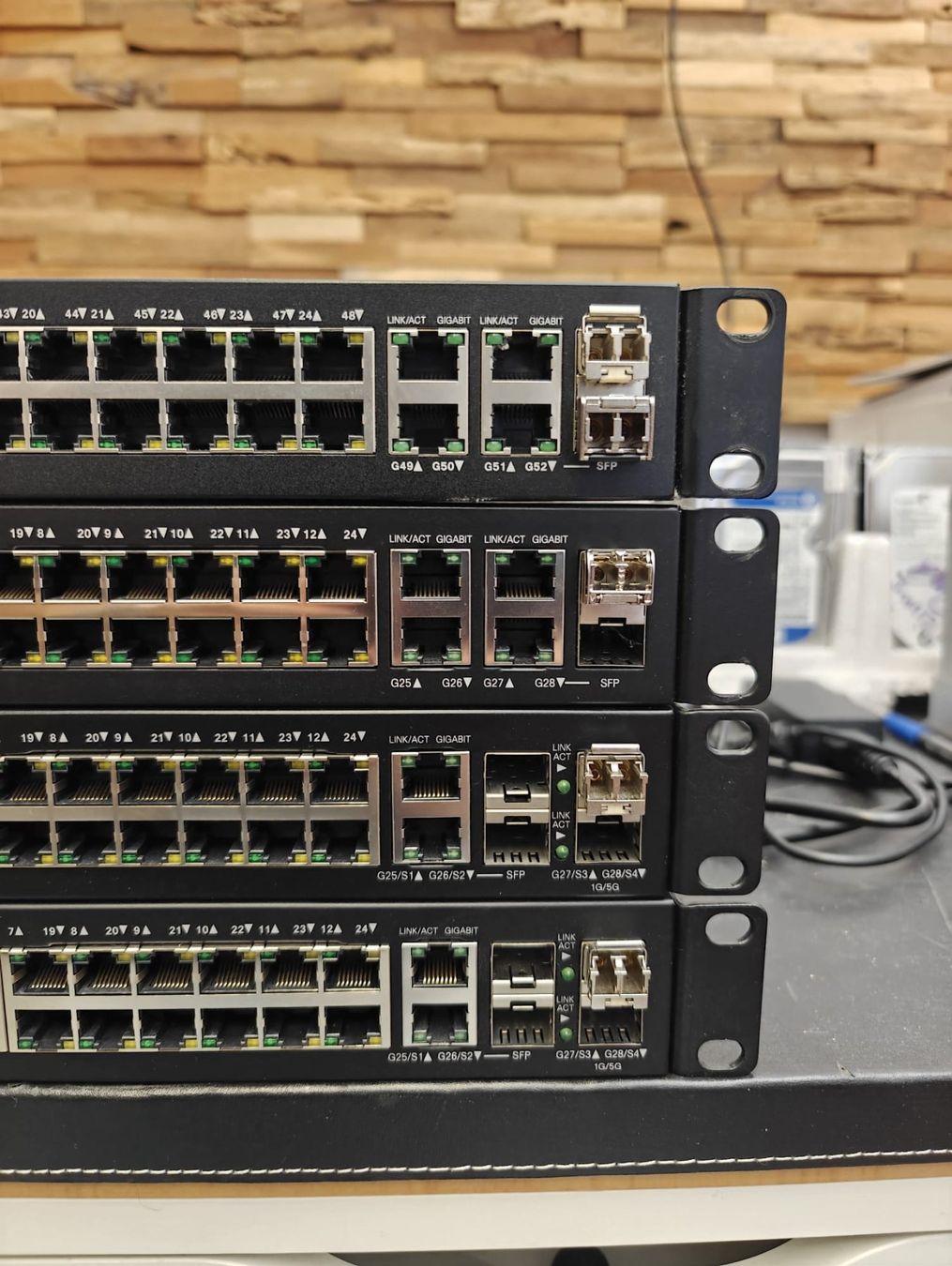 Hubs & Switches: Cisco SG300 Switch Bundle – Gebraucht aus Allschwil von mrweb 2