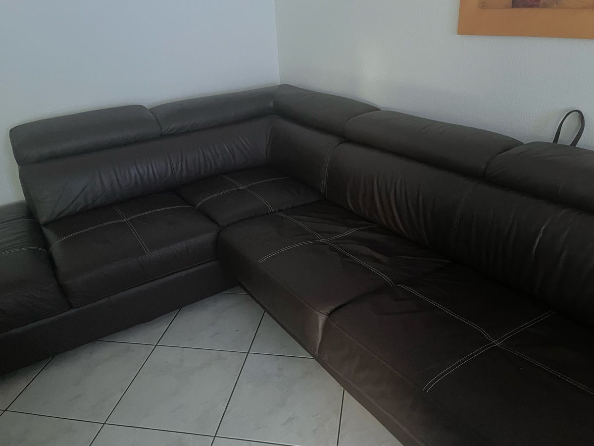 Sofas: Leder Ecksofa/ausziehbar – D'occasion à Rotkreuz par Seattle2010