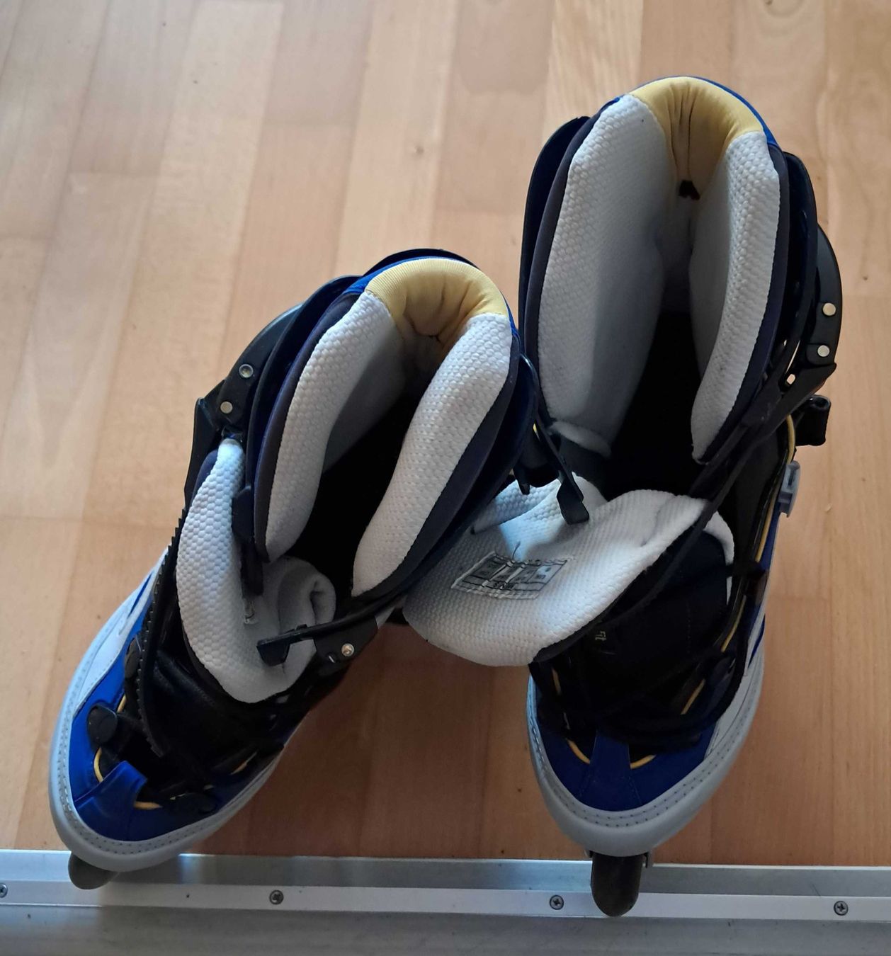 Salomon Pattini in linea & Pattini a rotelle: Rollerblades Salomon – Usato da Regensberg venduto da ern_lr8z