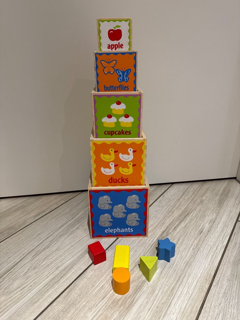 Spielzeuge: Stapelturm aus Holz – Gebraucht aus Dittingen von Estrella46 1