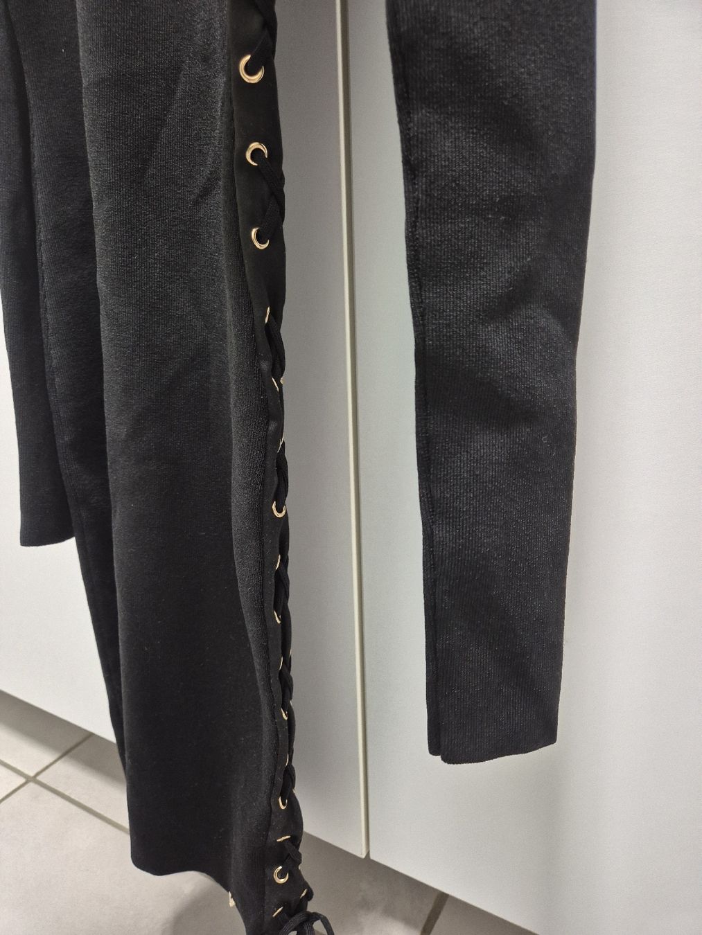 Guess Kleider: GUESS Kleid Gr.XS – Neu (gemäss Beschreibung) aus Volketswil von 2000ra 2