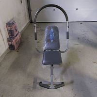 Bauchtrainerbank 