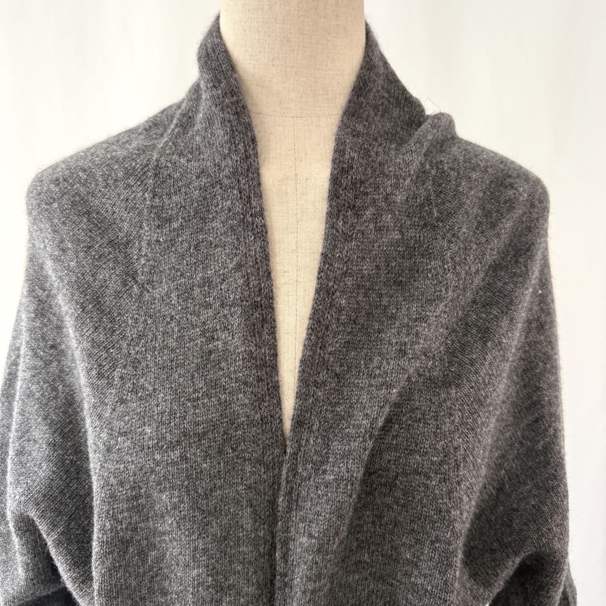 Maglioni & Felpe: ALYSI Wool & Cashmere Cardigan – Nuovo (secondo la descrizione) da Emmen venduto da Nightingale_2022 3