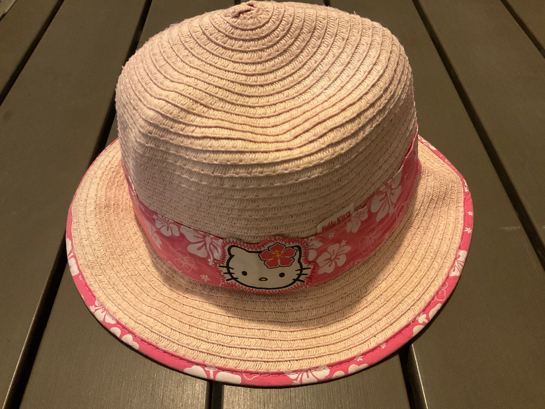 Sonstige Mädchenkleider: Sonnenhut Hello Kitty Pink  Grösse 54 – Gebraucht aus Herdern von sar_l8sf