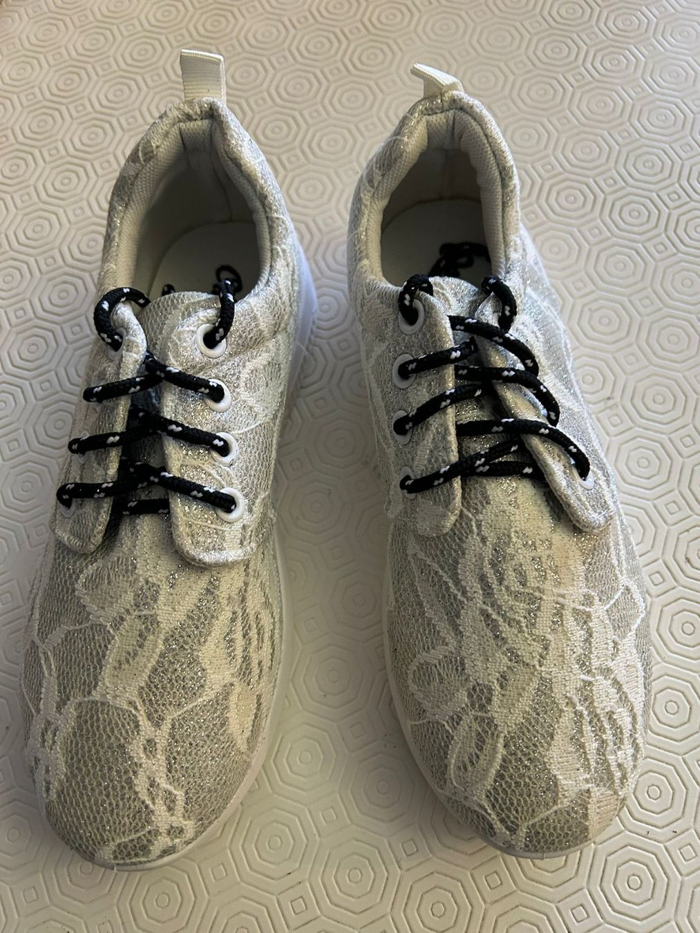 Damenschuhe: Scarpe in pizzo n.36 Oadi Hong nuove – Neu (gemäss Beschreibung) aus Melano von H-Sara