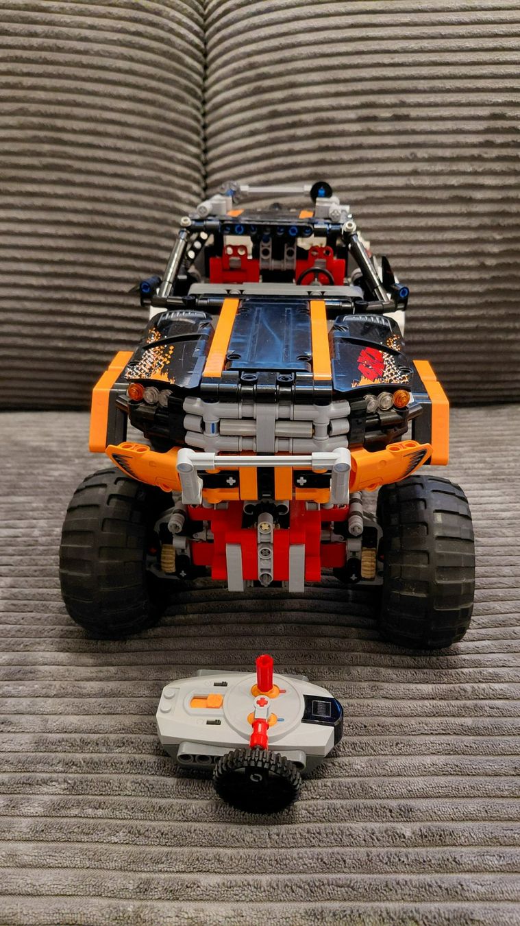 Lego Kit di costruzioni: LEGO Technic 4x4 Crawler 9398 – Usato da Eschlikon TG venduto da Sepp19 5