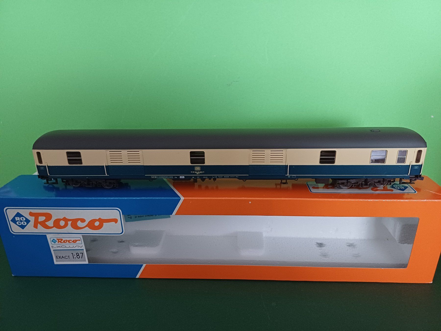 Roco Modellini di ferrovie: Roco Gepäckwagen der DB – Usato da Bassersdorf venduto da darki77