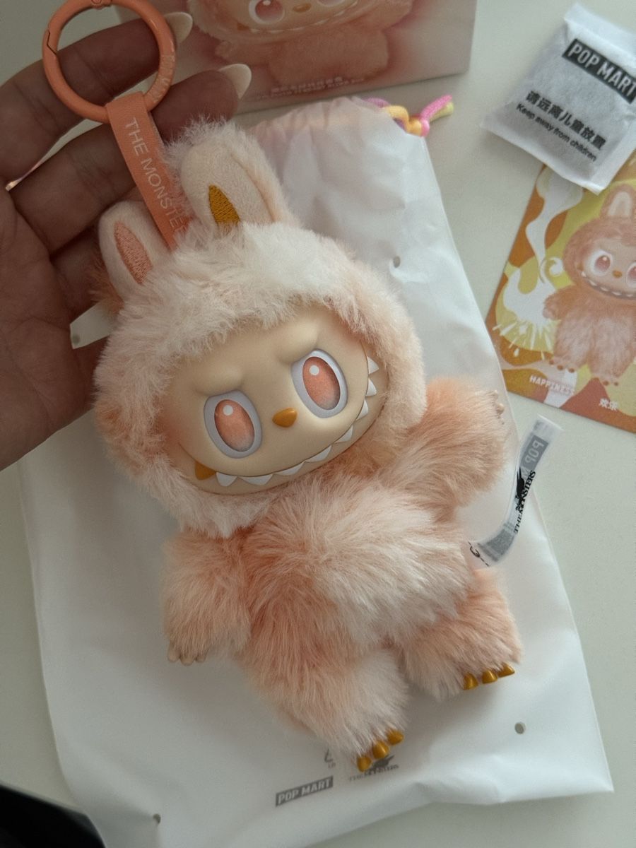 Pop Mart Statuette: Original Pop Mart Labubu Big into Energy Happiness – Nuovo (secondo la descrizione) da Solothurn venduto da Vintage87 1