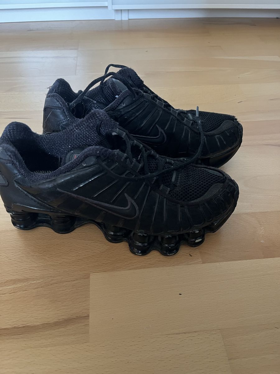 Nike Scarpe da uomo: Nike shox  – Usato da Basel venduto da sol_2 1