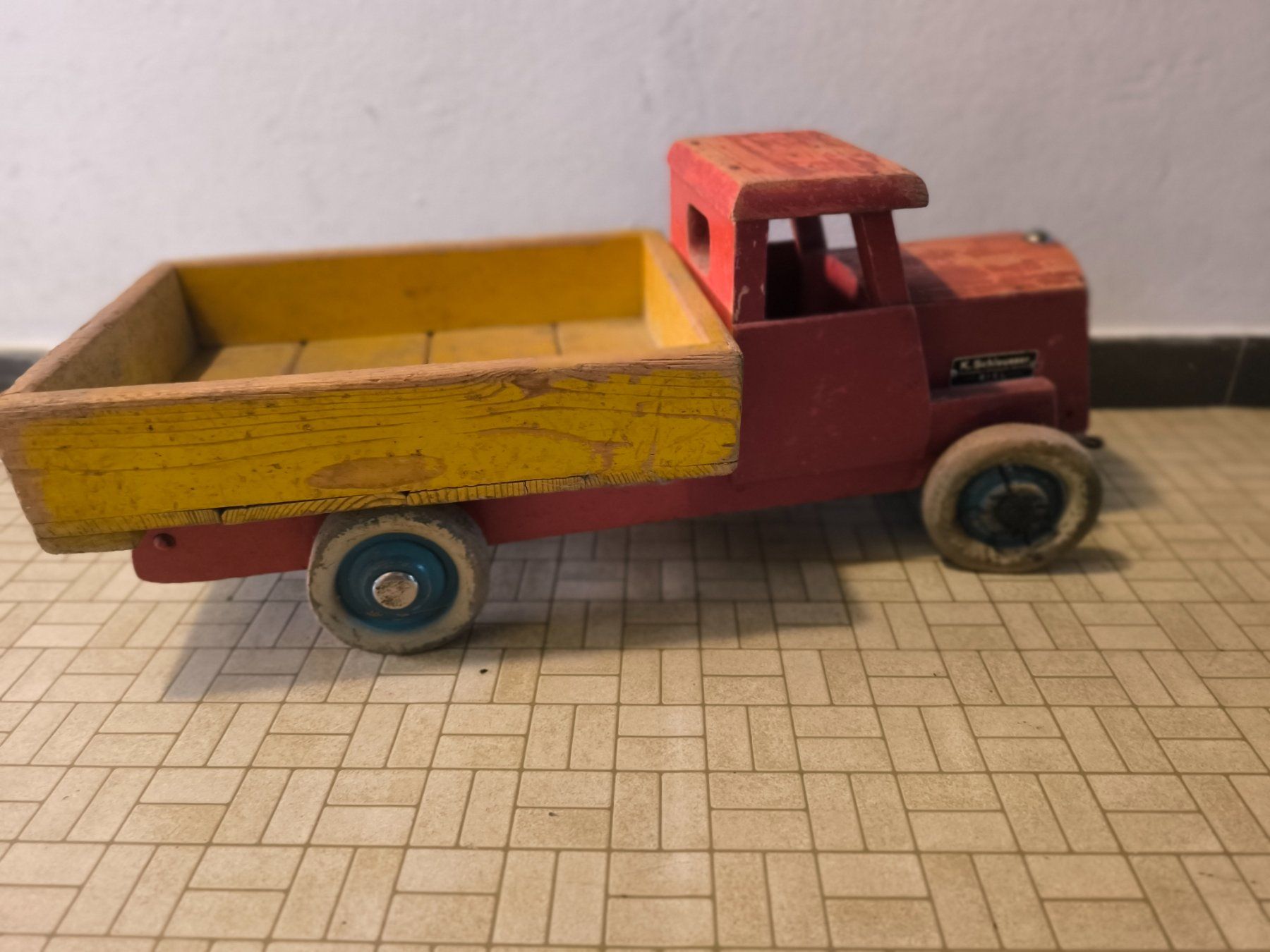 Autoribaltabili: Lastwagen (Kipper) mit Anhängr – Usato da Lengnau BE venduto da buells2