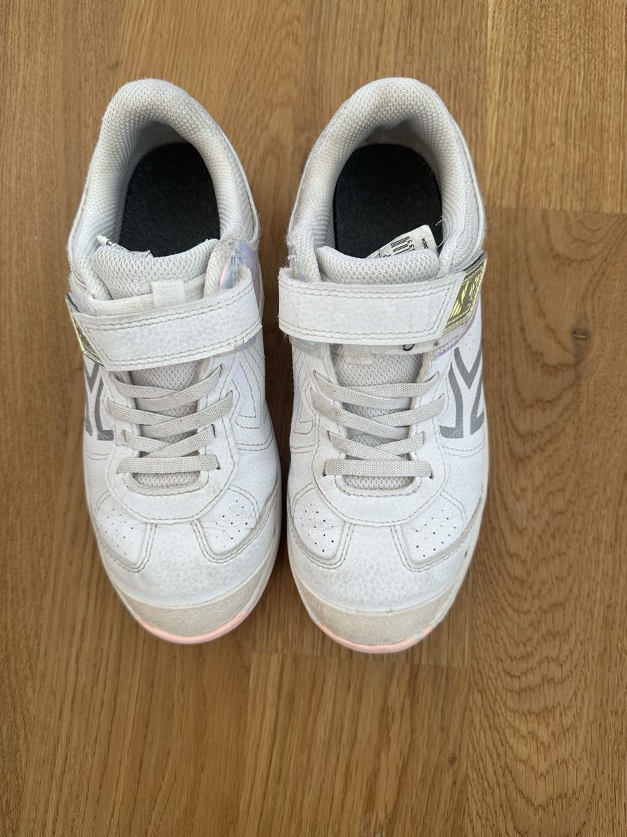 Scarpe per ragazze: Turnschuhe gr 35 – Usato da Hochdorf venduto da lefaho 1