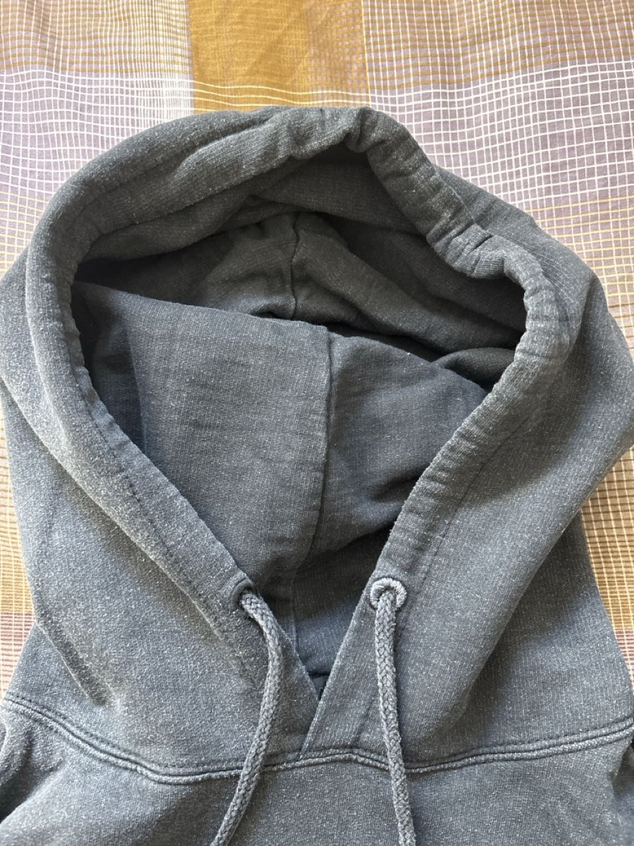 Maglioni & Felpe: Mennace Hoodie (Grau) – Usato da Remetschwil venduto da Mano2105 2