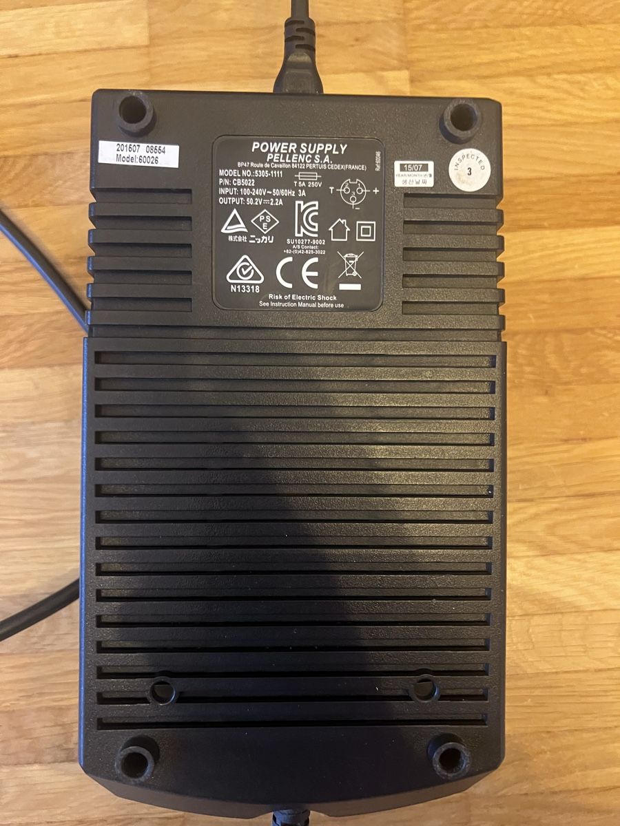 Caricabatterie: Pellenc CB5022 Ladegerät 50.2V / 2.2A Original – Usato da Wädenswil venduto da dai_2bcv 1