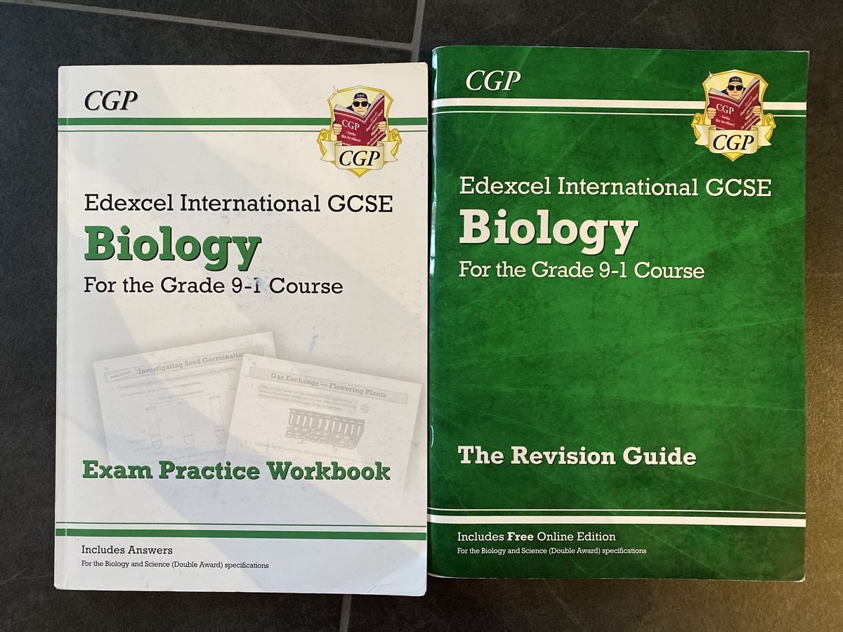 Libri: Biology CGP Edexcel International GCSE – Usato da Seuzach venduto da freiheiten