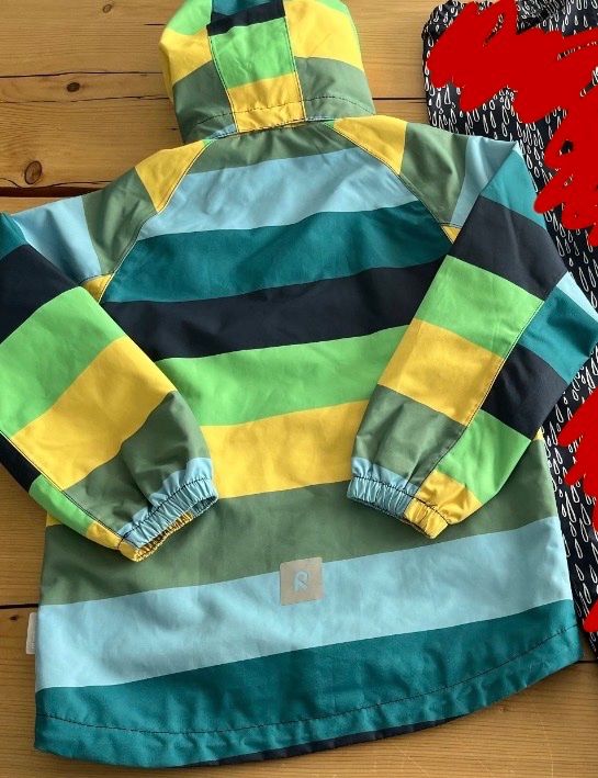Reima Giacche & Cappotti: Reima Regenjacke / Jacke 128 +gratis Softshelljacke 134 – Usato da Davos Dorf venduto da AJRMBA 3