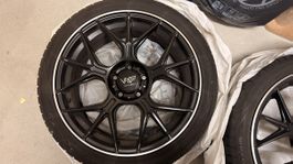 Felgen mit Sommerreifen 225/40 ZR18
