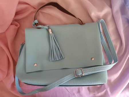 Joli sac à main (+ bandoulière) turquoise pastel