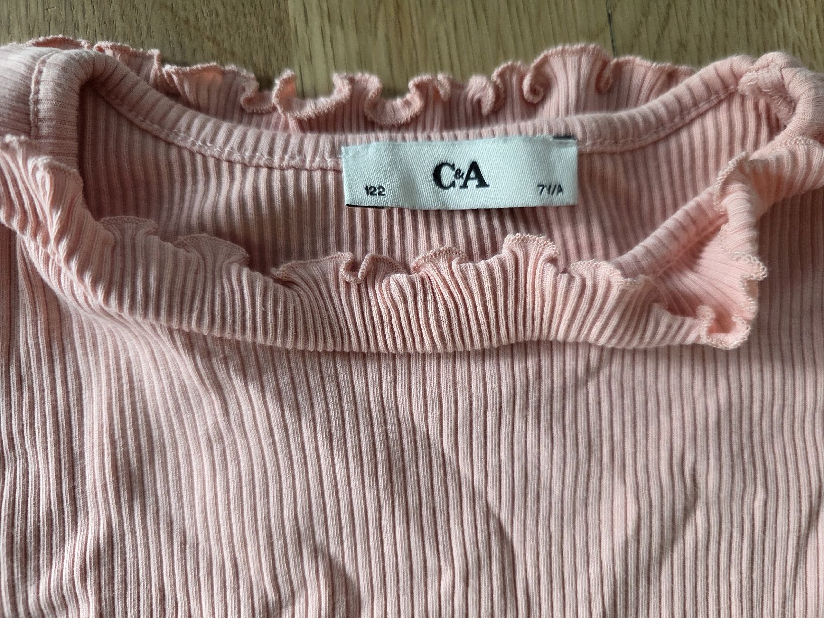 Pulls et sweat-shirts: Pullover C&A Kids Grösse 122 – D'occasion à Altstätten SG par Carrybones 1