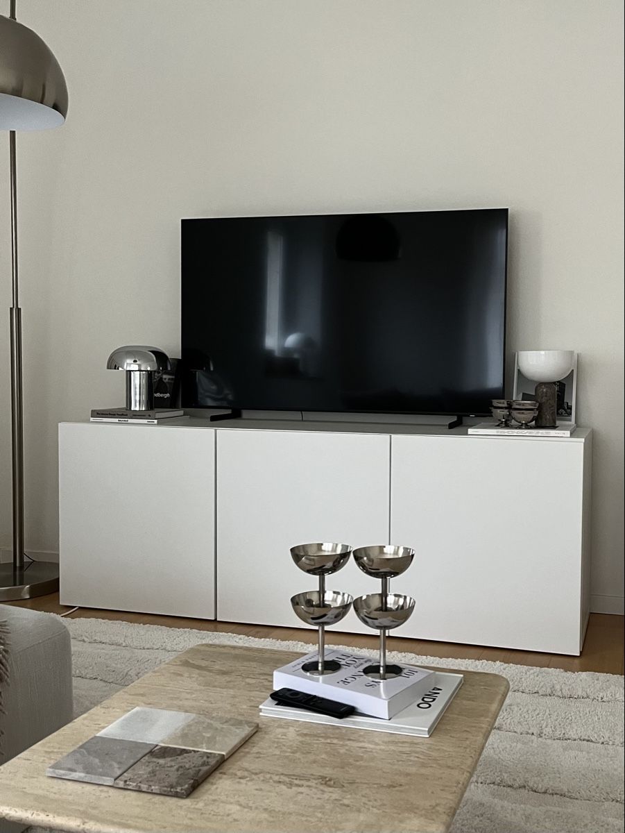 Ikea Mobili TV: Ikea Besta Sideboard / Kommode weiss – Usato da Zürich venduto da jes_cvp6