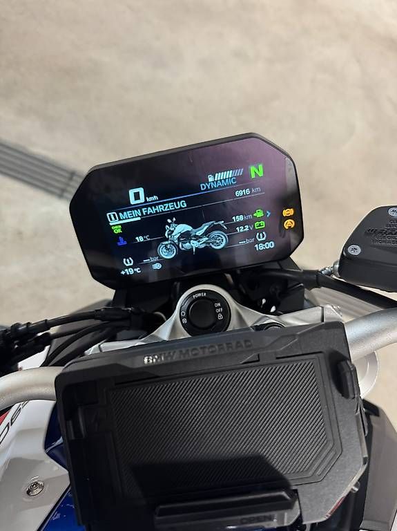 Route: BMW F900R A2 – D'occasion à Kloten par jokers5 3