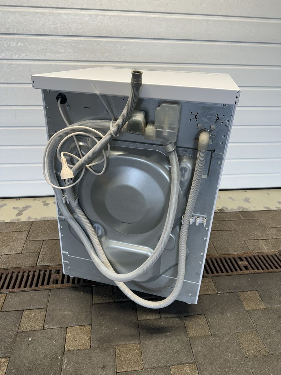 Schulthess Waschmaschinen: Schulthess Waschmaschine – Gebraucht aus Grosswangen von  6