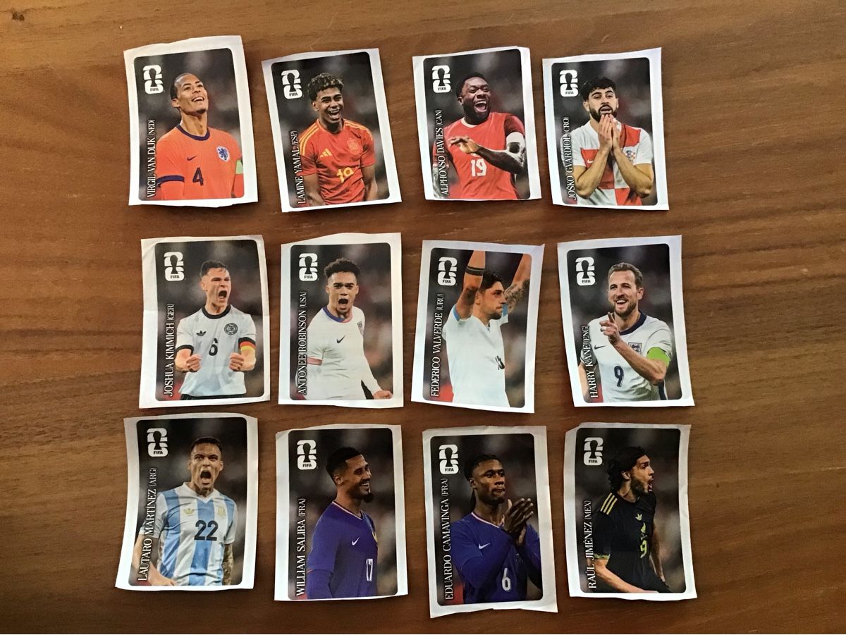 Panini Carte collezionabili: FIFA Cola Sticker komplett 2026 – Nuovo (secondo la descrizione) da Windisch venduto da tompsonjack