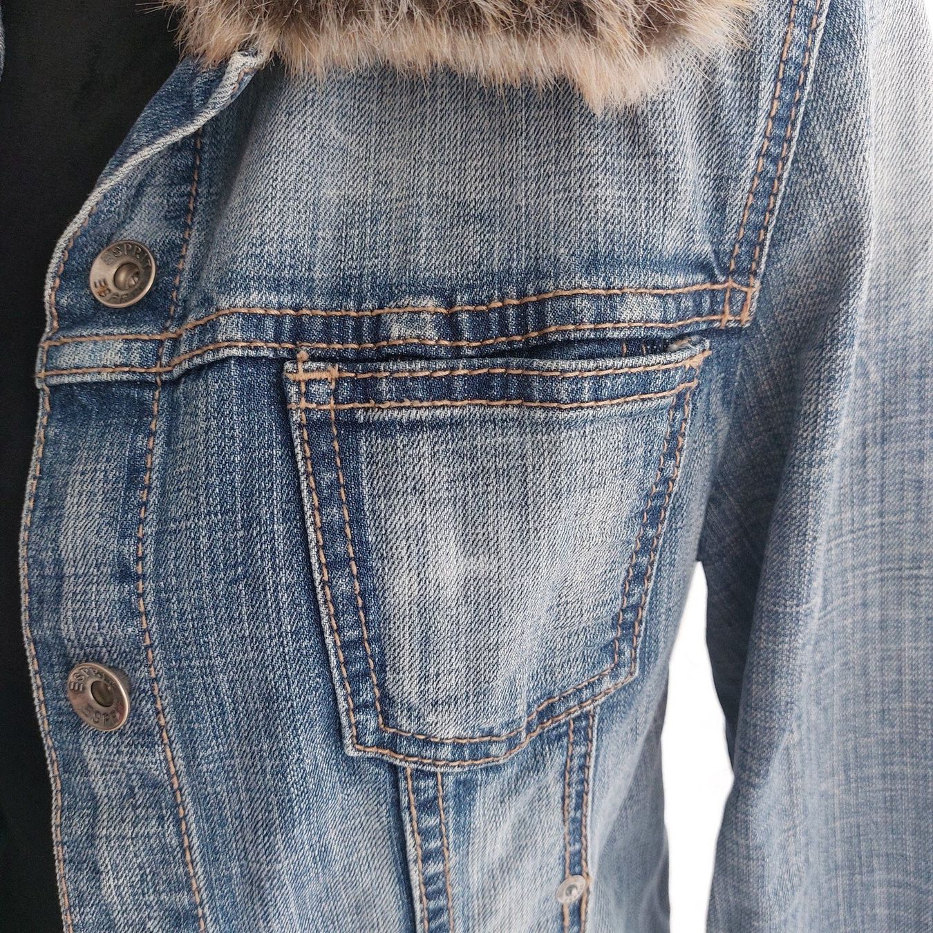 Esprit Giacche: Jeansjacke Esprit – Usato da Muri AG venduto da ReBoutique 4