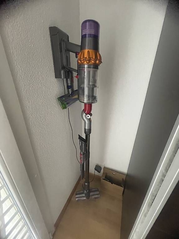 Dyson Aspirapolveri & Accessori: Dyson V15 Absolute Detect Staubsauger – Nuovo (secondo la descrizione) da Wenslingen venduto da vedat765