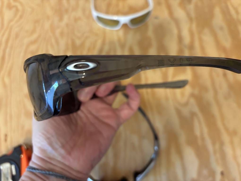 Oakley Occhiali & Lenti: 2 Okley und 1 Puma Sonnenbrille – Usato da Winterthur venduto da bungy192 3