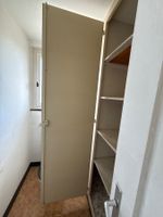 Aus Hausräumung: Alte Holz Schrank Tür ca. H 206x58cm