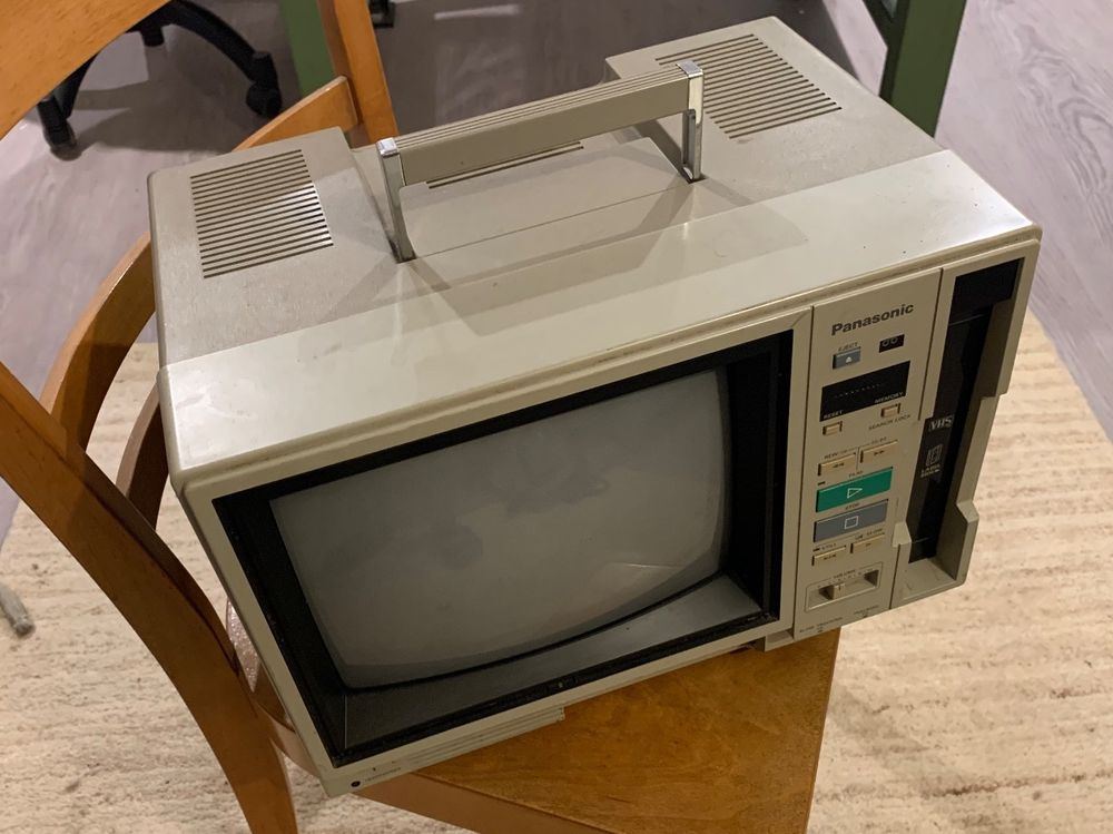 Panasonic Monitor Player AG500E VHS Casettenabspieler Kaufen auf
