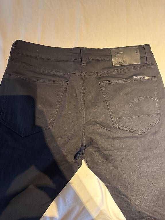 Jeans: Jeans Schwarz G-Star – Usato da Regensdorf venduto da Jazmyn307 2