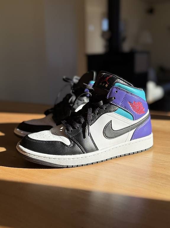 Scarpe da uomo: Nike Air Jordan 1 mid – Usato da Horw venduto da rub_v2rn